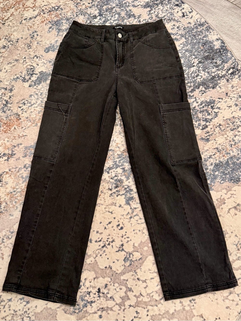 Flamingals Black Wide Leg Cargo Jeans L NWOT
